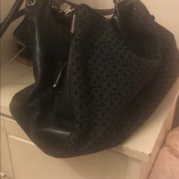 Coach purse - Picture 5 of 7